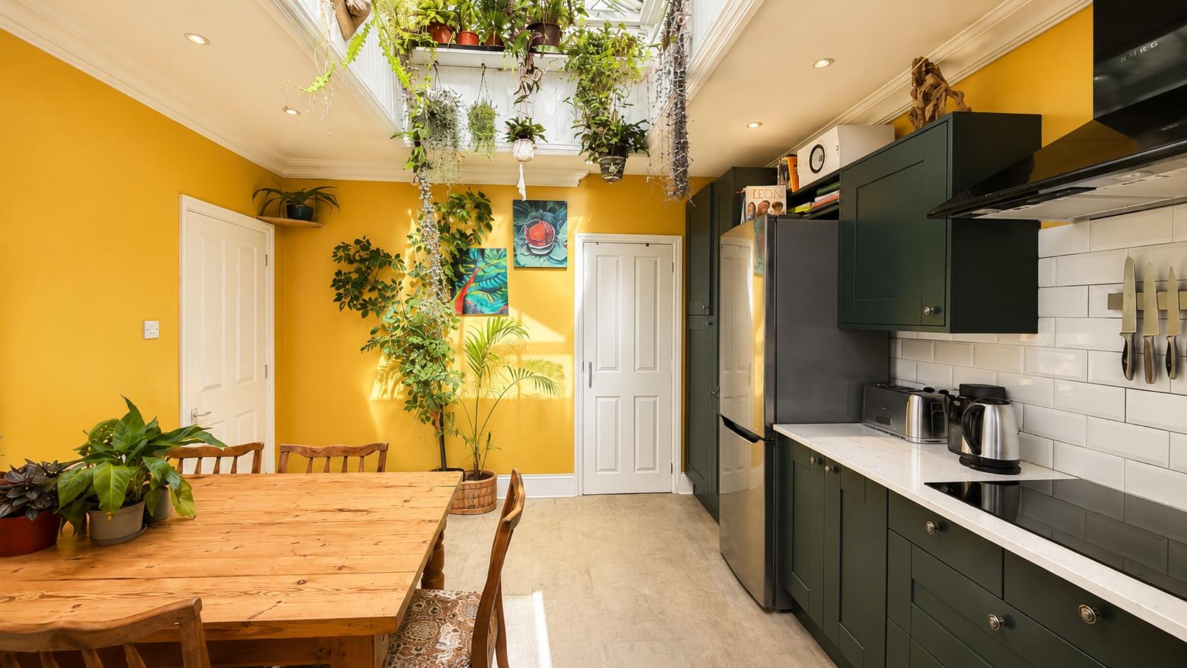 2 bed property in Marina, St. Leonards-On-Sea